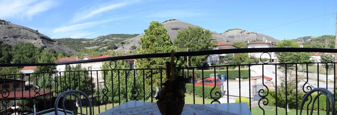 The Other Side Of Meteora With Lush Garden, Bbq & Pavillion 卡兰巴卡 外观 照片